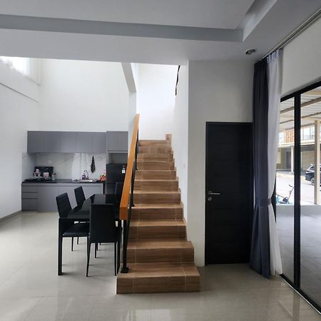 The Icon Central Batam 3 Bedroom Home Villa With Private Pool Exterior foto